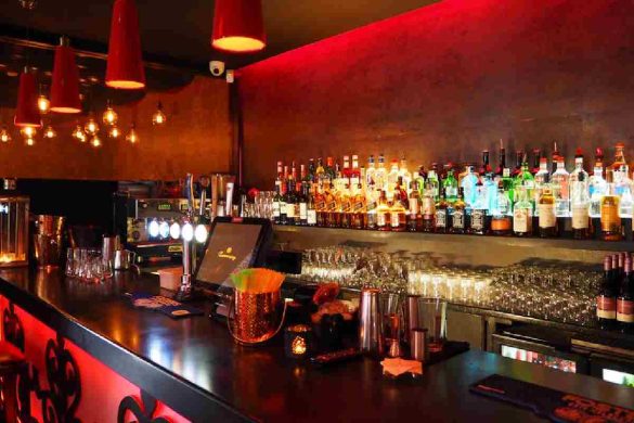 How To Maximise Revenue At Your Bar? [2023]